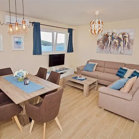 Apartamento Obratov Tisno